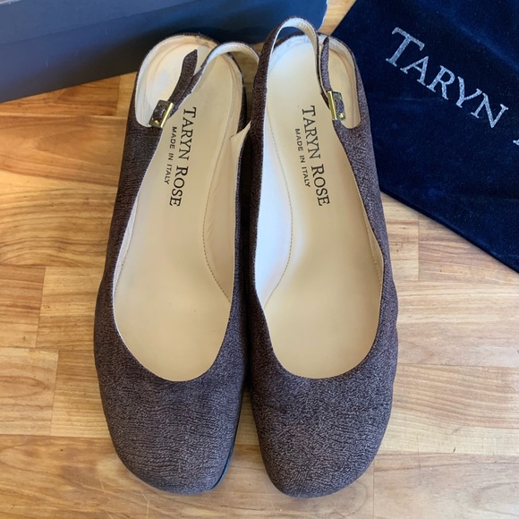 Taryn Rose Sisly Wedges, Size 41M - Picture 1 of 4